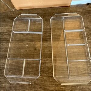 Set of 2 organizing trays